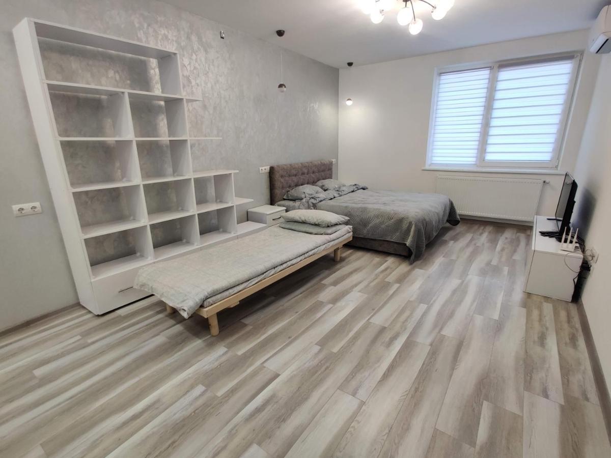 Oazis Apartments Chernivtsi Ngoại thất bức ảnh
