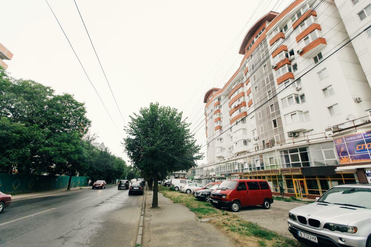 Oazis Apartments Chernivtsi Ngoại thất bức ảnh